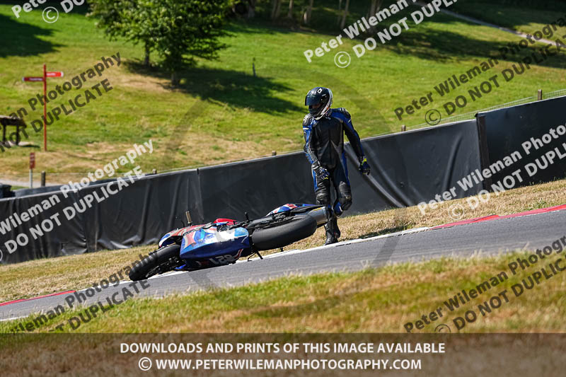 cadwell park;cadwell park photographs;cadwell trackday photographs;enduro digital images;event digital images;eventdigitalimages;peter wileman photography;racing digital images;trackday digital images;trackday photos